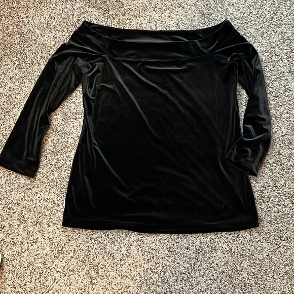Ann Taylor Factory Off-the-Shoulder Velvet Top. 3/4 Sleeves - Picture 2 of 5